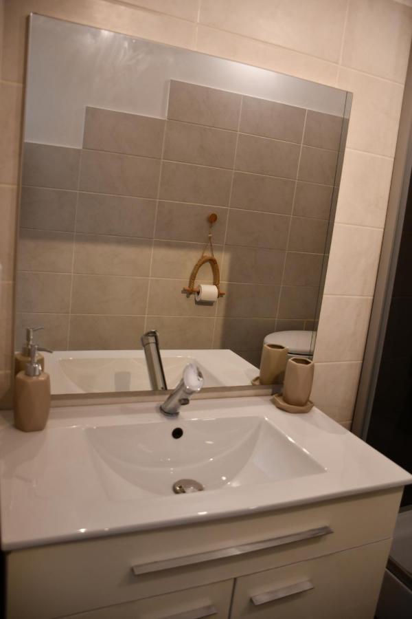 Le Patio H24,Cosy,Port,Plage,Wifi,Netflix ラ・セーヌ・シュル・メール エクステリア 写真